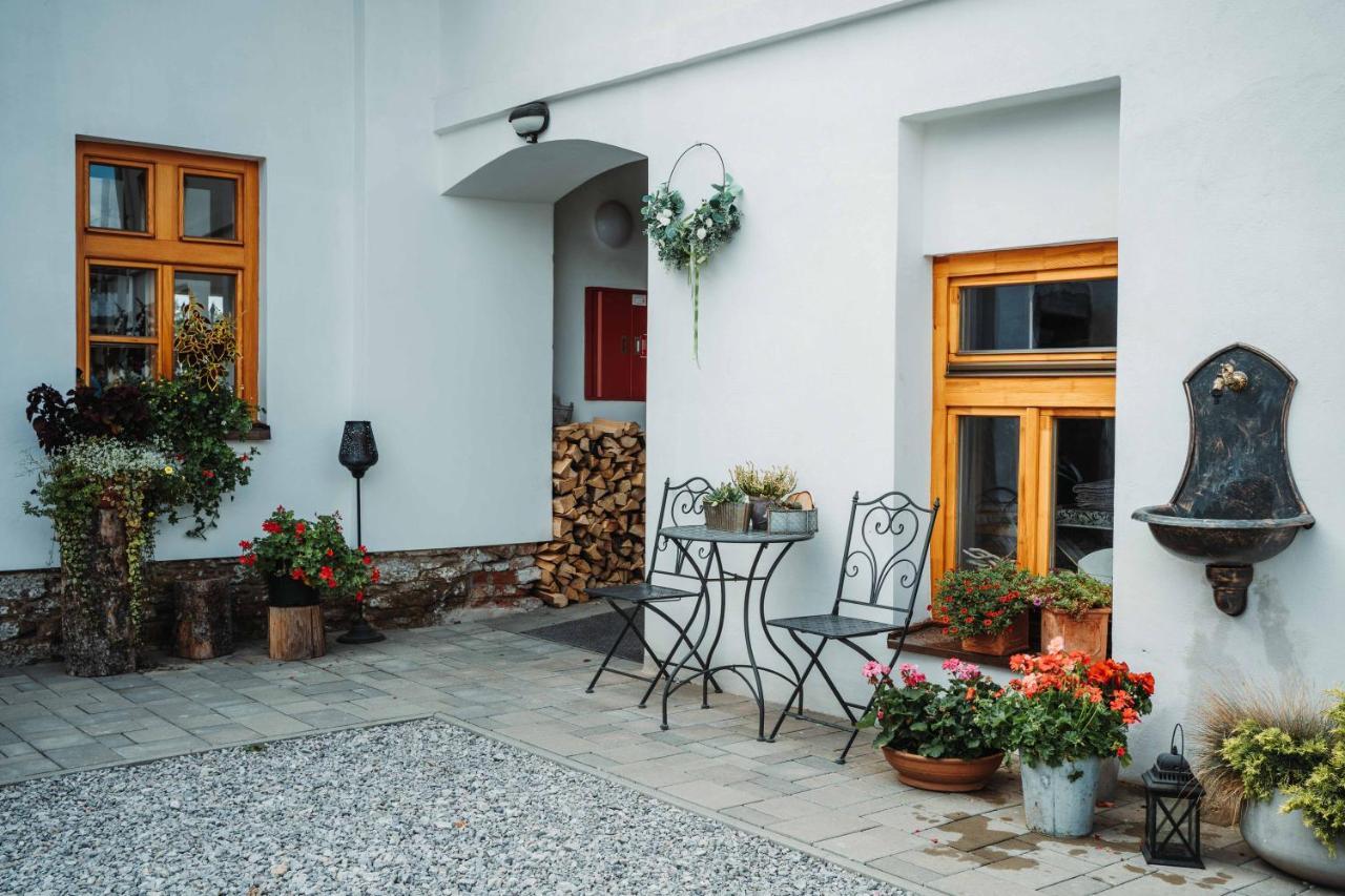ČÁKYHO KÚRIA - mezonetový apartmán s krbom, fínskou a infrasaunou Smižany Exterior foto