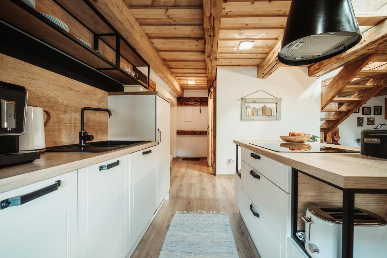 ČÁKYHO KÚRIA - mezonetový apartmán s krbom, fínskou a infrasaunou Smižany Exterior foto