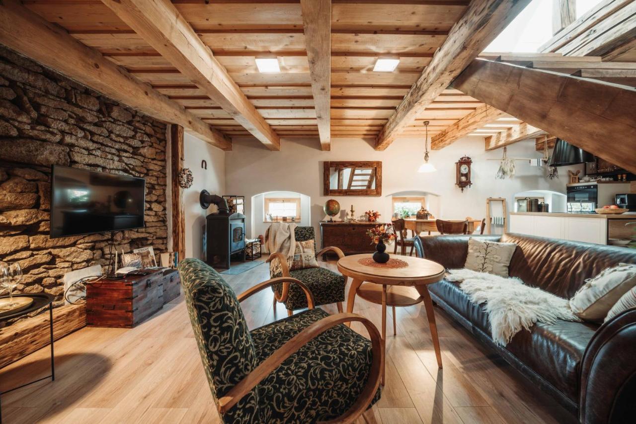 ČÁKYHO KÚRIA - mezonetový apartmán s krbom, fínskou a infrasaunou Smižany Exterior foto